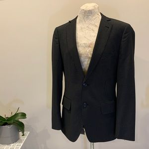 MENS: pinstriped 2 button suite jacket